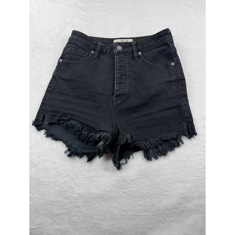 We The Free Crvy Jean Shorts Women 26 Black Denim Raw Hem 5-Pockets Casual Wear